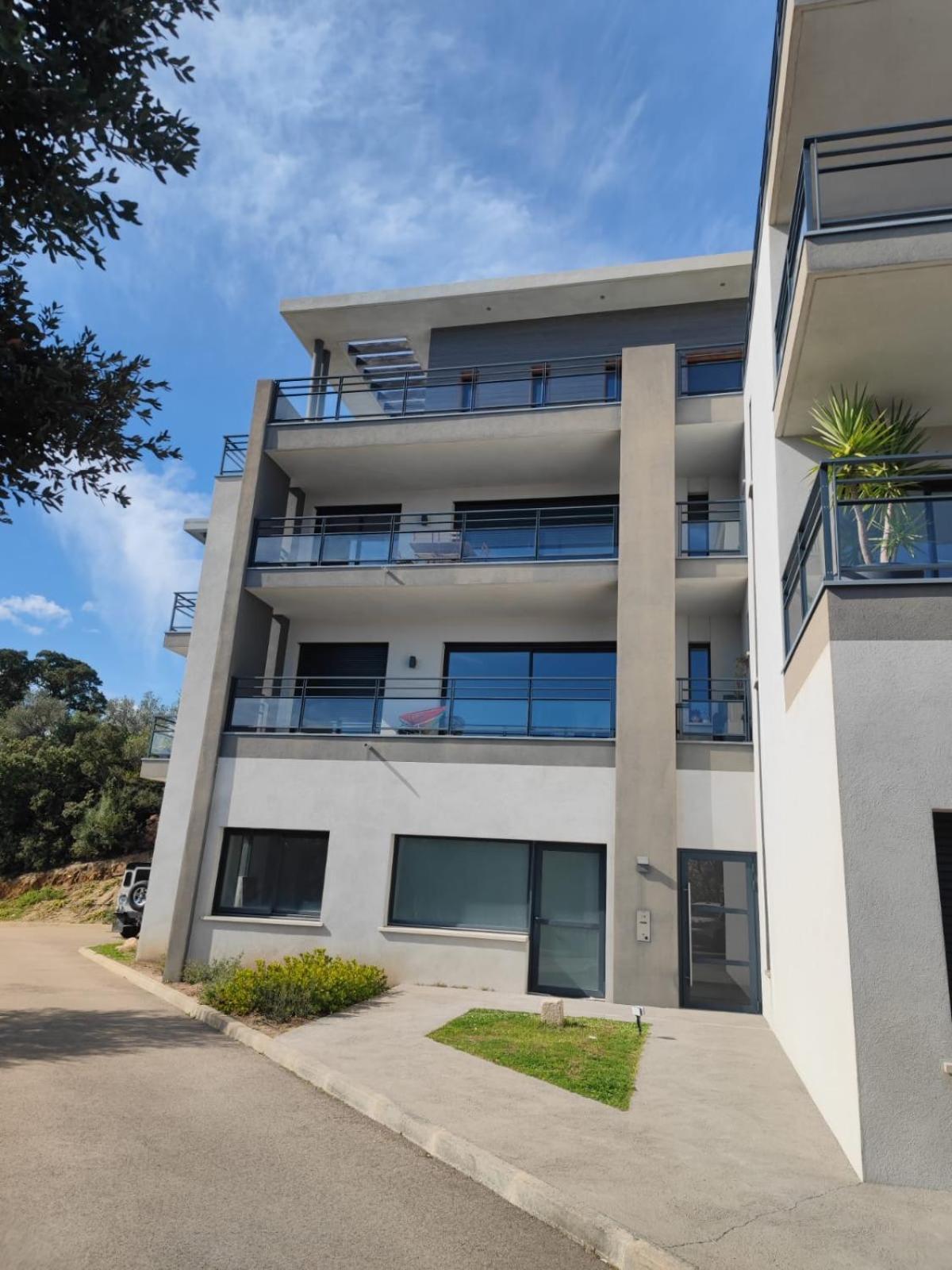 Bel Appartement Spacieux A Porto-Vecchio, 10Min A Pieds Du Centre Ville Esterno foto